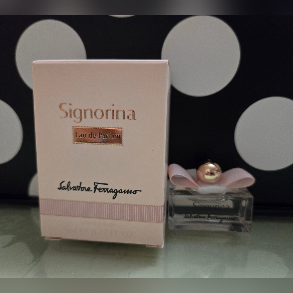 2/$25✨️SF Signorina EDP MINI✨️